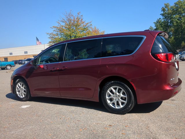 Used 2017 Chrysler Pacifica LX FWD image 6