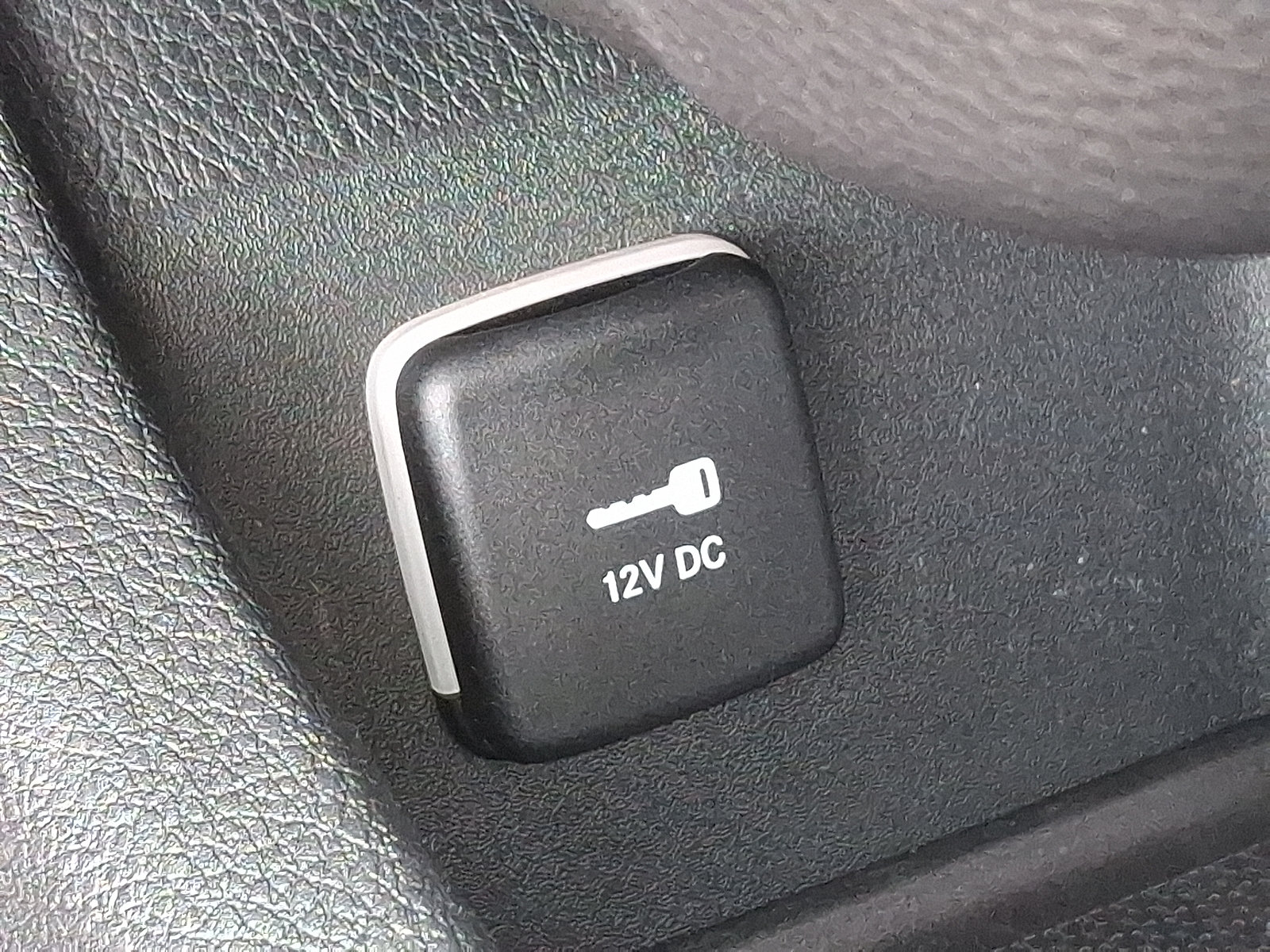 Used 2019 Dodge Durango SXT w/ 3rd Row Seating Group AWD/4WD image 27