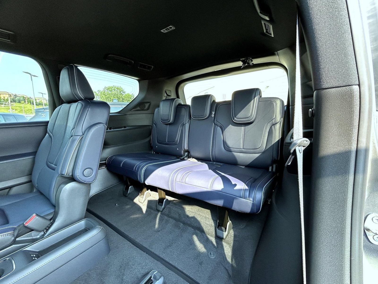 New 2027 INFINITI QX80 Sensory AWD/4WD image 20
