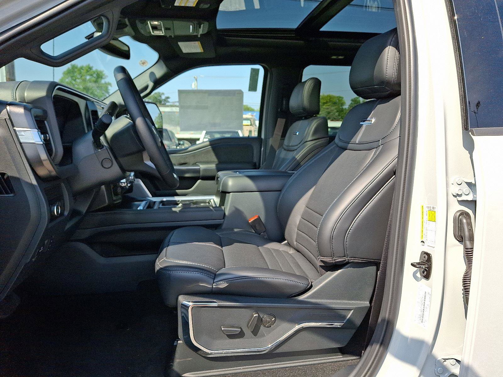 New 2026 Ford F250 Platinum w/ Tremor Off-Road Package image 10