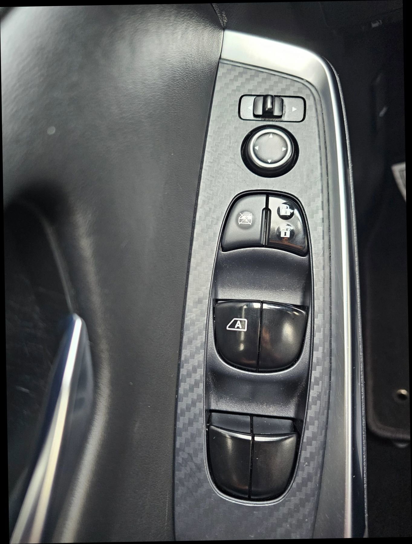 Used 2020 Nissan Sentra SR w/ Lighting Package image 18