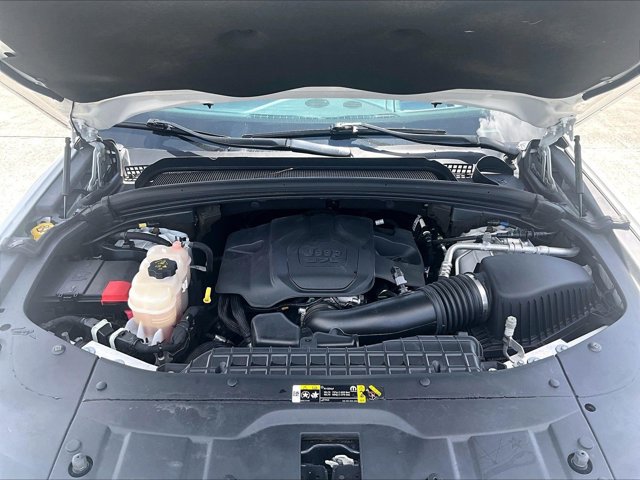 Used 2022 Jeep Grand Cherokee L Summit AWD/4WD image 11
