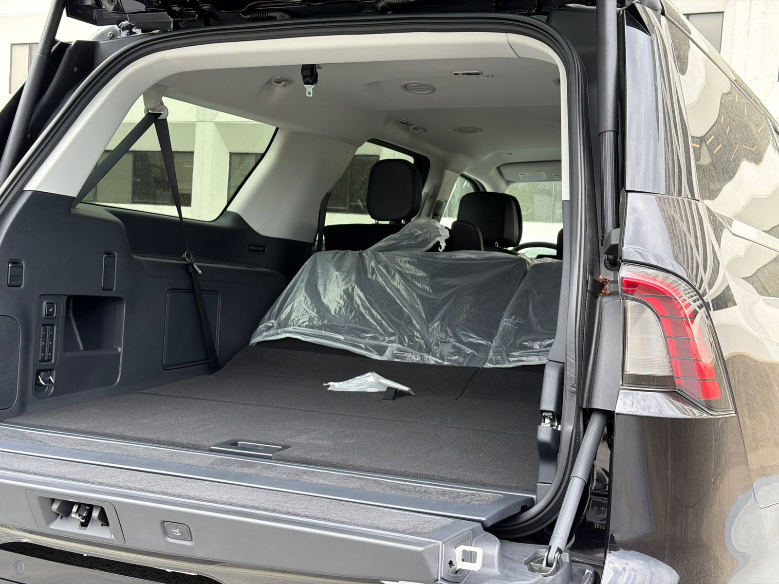 New 2026 Lincoln Navigator L Premier image 8