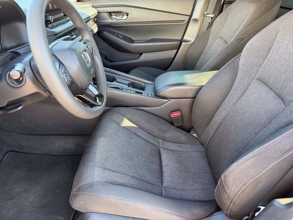 Used 2023 Honda Accord EX image 10
