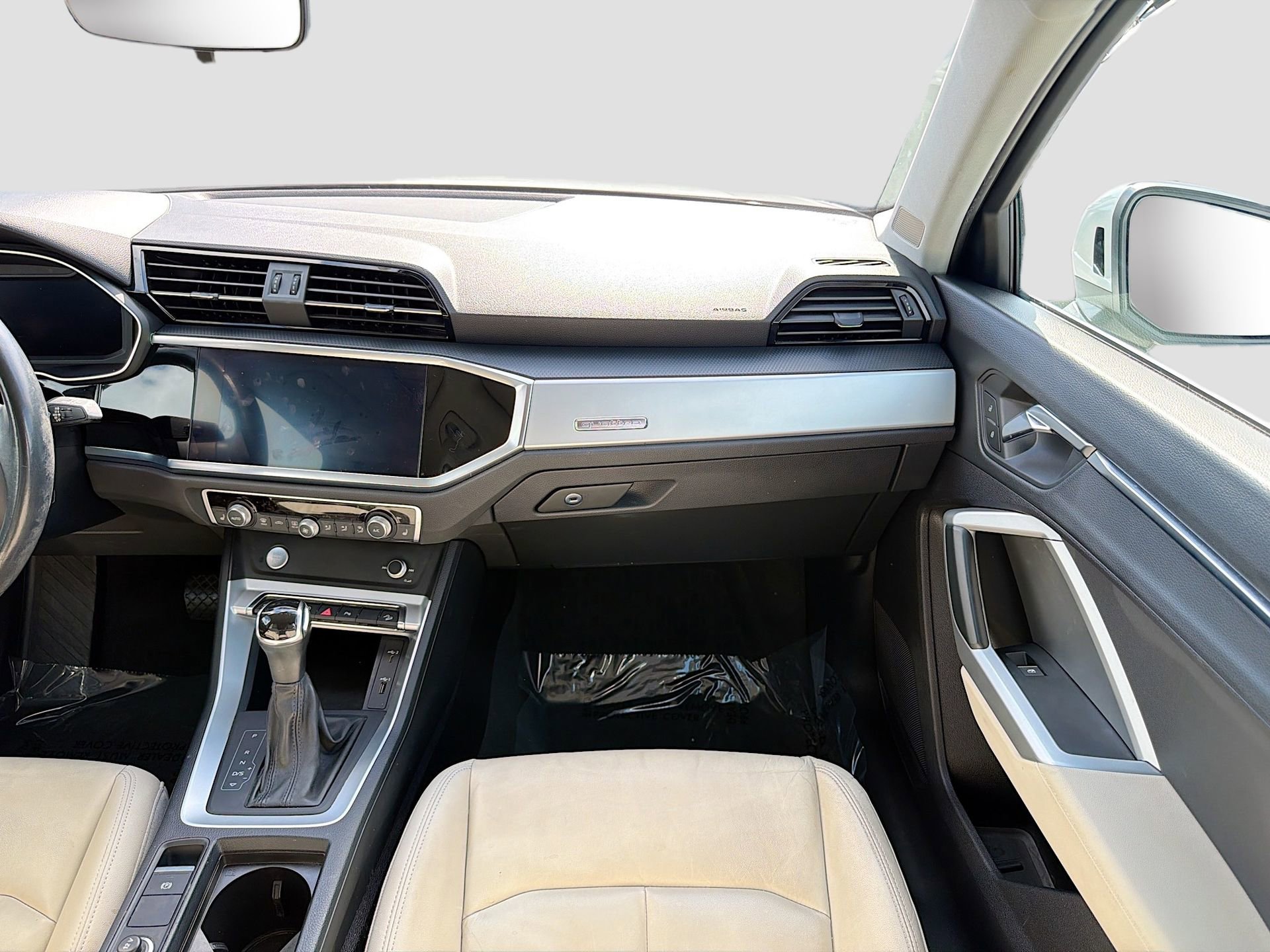 Used 2020 Audi Q3 2.0T Premium image 19