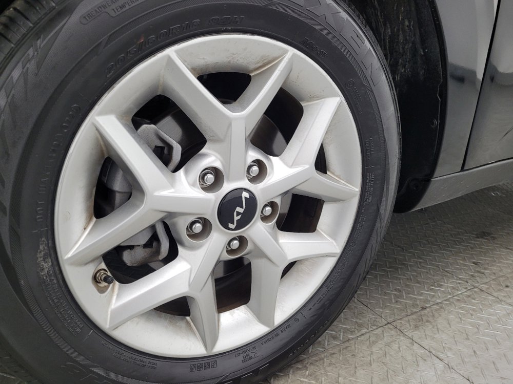 Used 2025 Kia Soul LX w/ LX Technology Package image 31