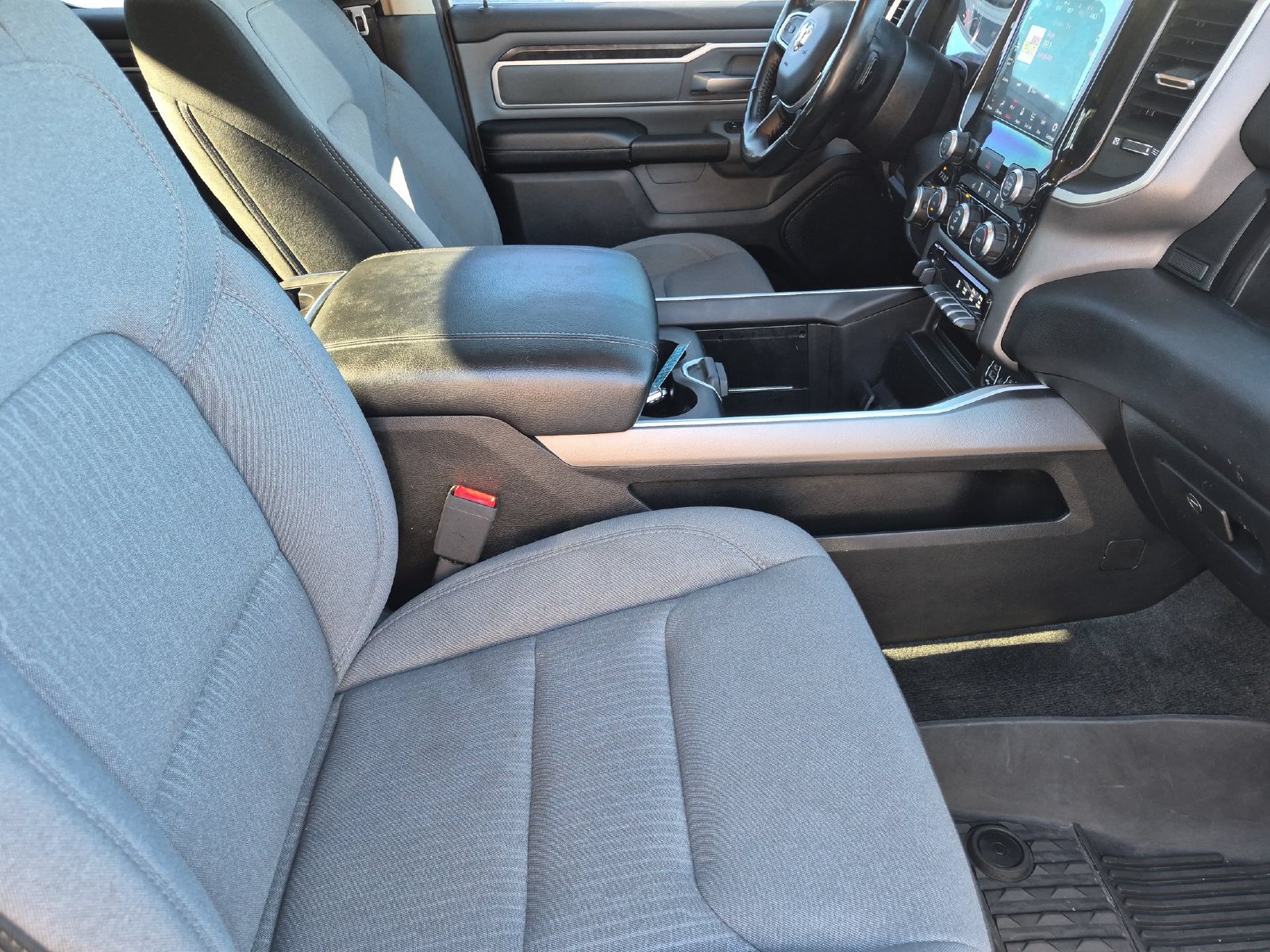 Used 2020 RAM 1500 Big Horn AWD/4WD image 30