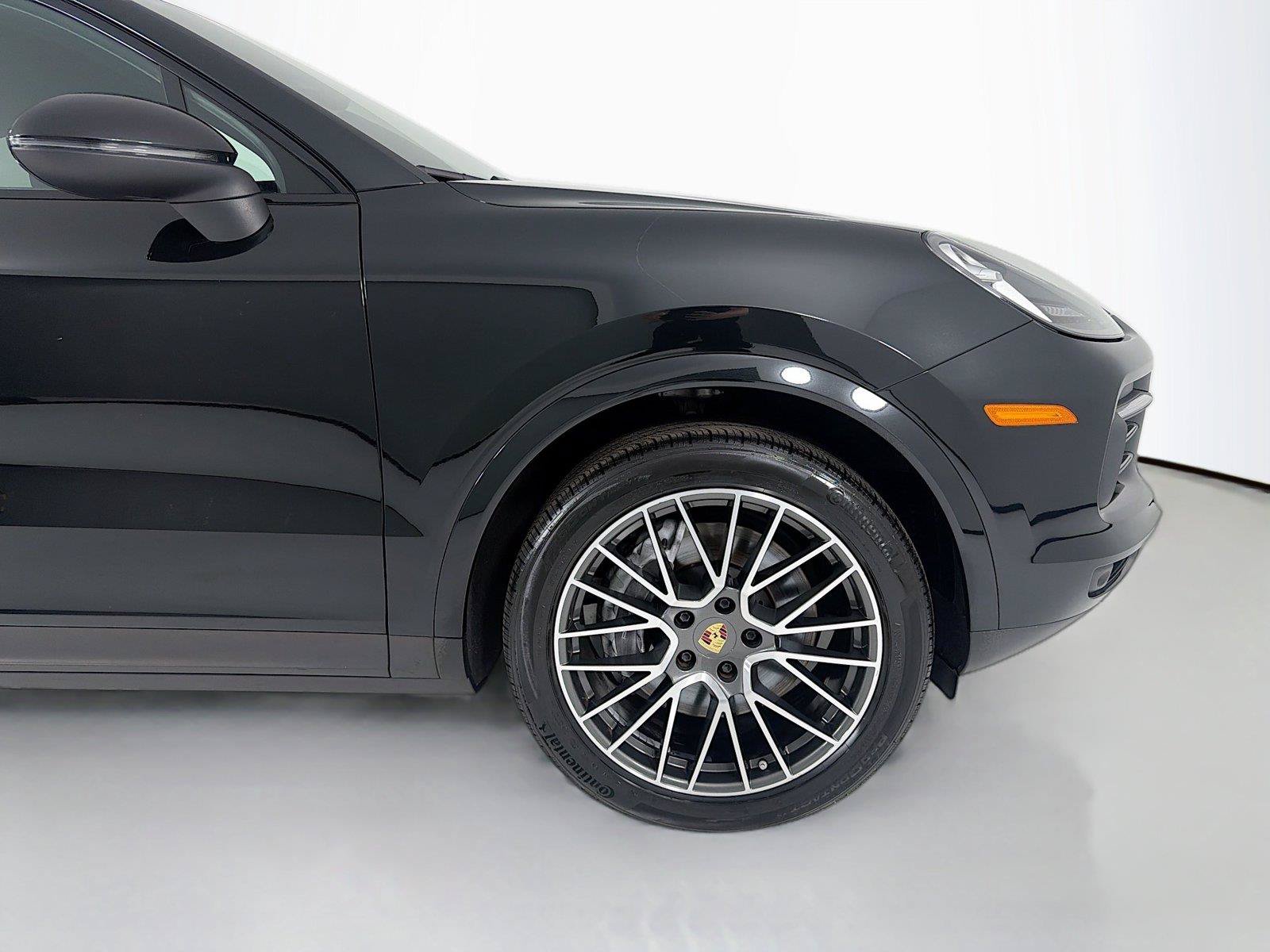 Certified 2023 Porsche Cayenne Coupe AWD/4WD image 27