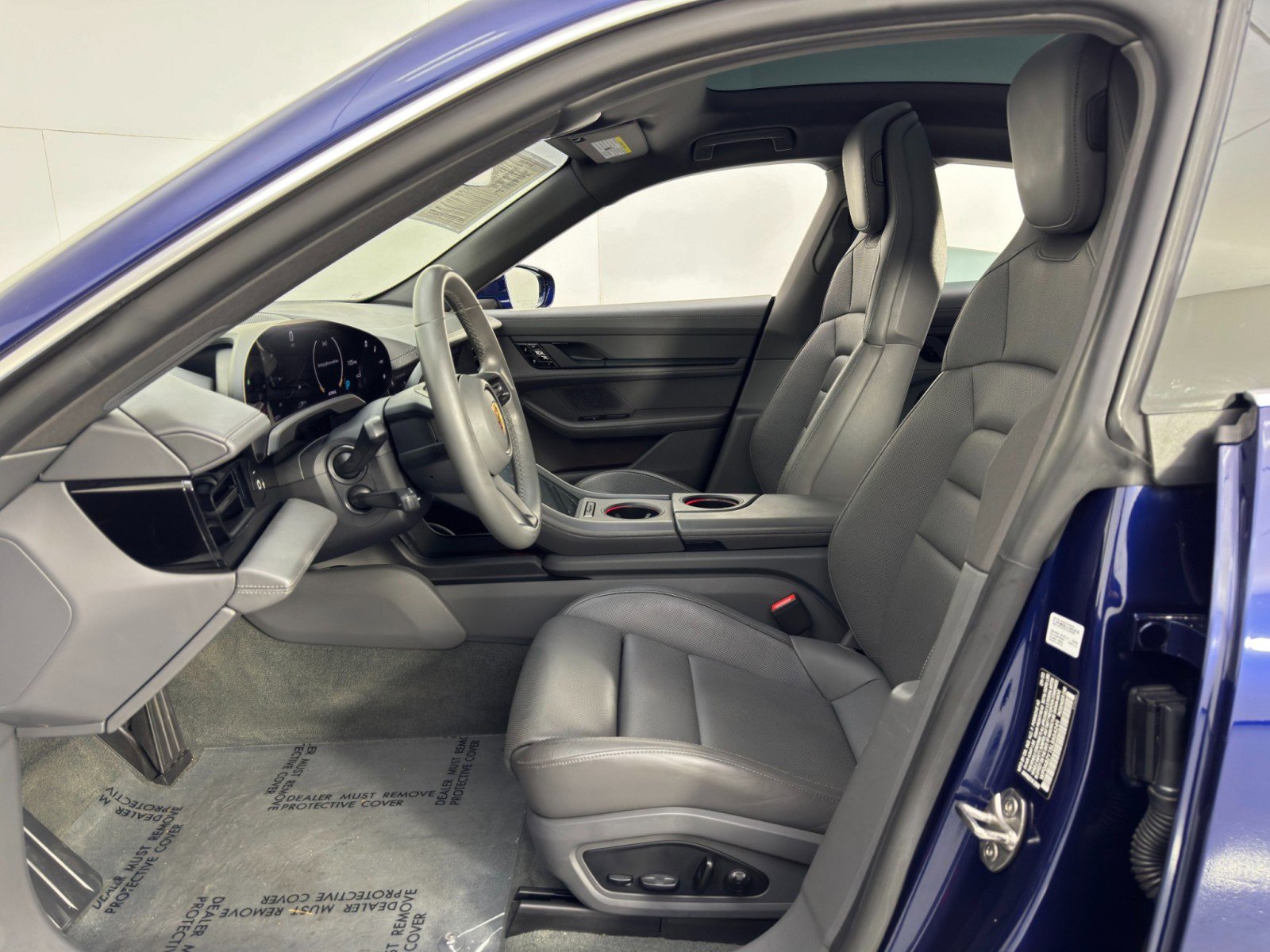 Used 2020 Porsche Taycan 4S w/ Premium Package image 17