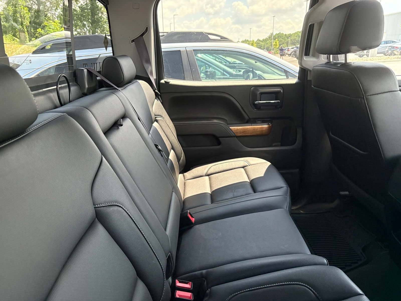Used 2017 Chevrolet Silverado 1500 LTZ w/ Sport Package AWD/4WD image 10