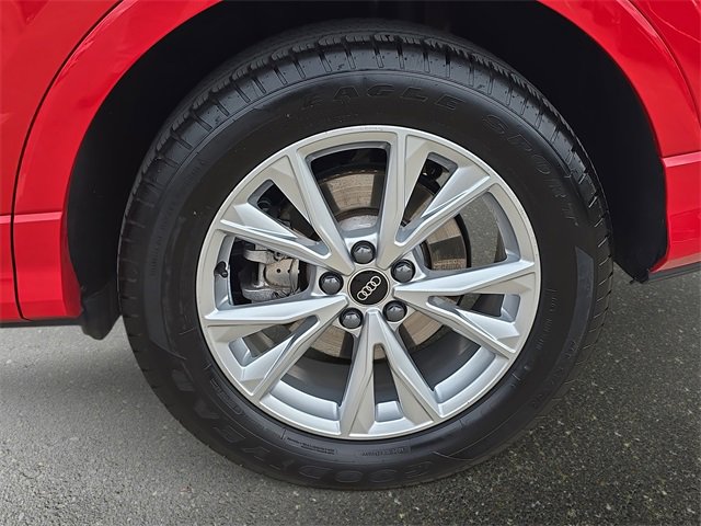 Certified 2025 Audi Q3 2.0T Premium Plus w/ Premium Plus Package image 37