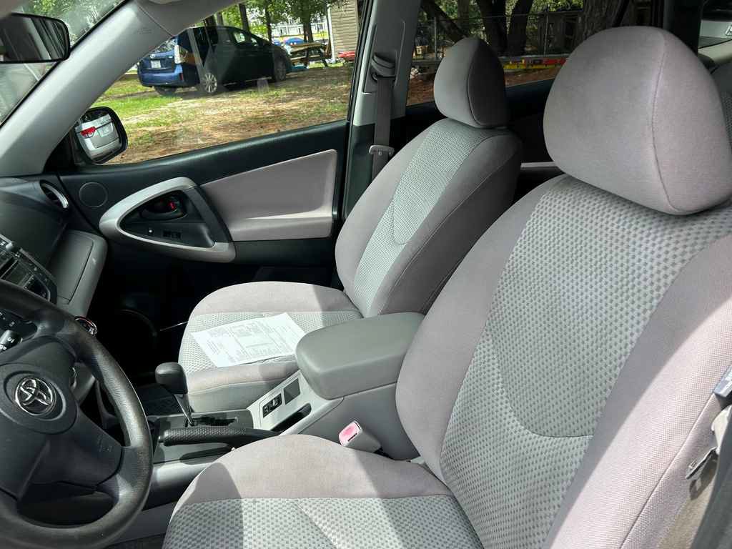 Used 2007 Toyota RAV4 4WD image 9