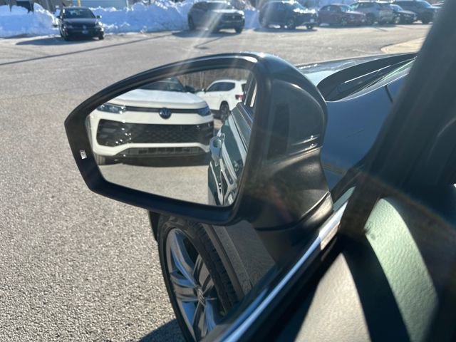 Certified 2021 Volkswagen Tiguan SEL w/ 3rd Row Seat Package image 15