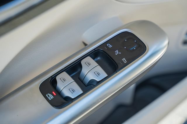 Used 2023 Mercedes-Benz C 300 4MATIC Sedan image 35