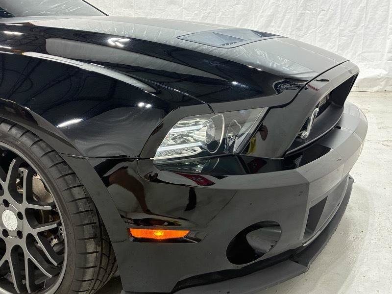 Used 2013 Ford Mustang Shelby GT500 RWD image 9