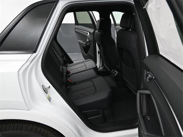 New 2025 Audi Q3 2.0T Premium image 13