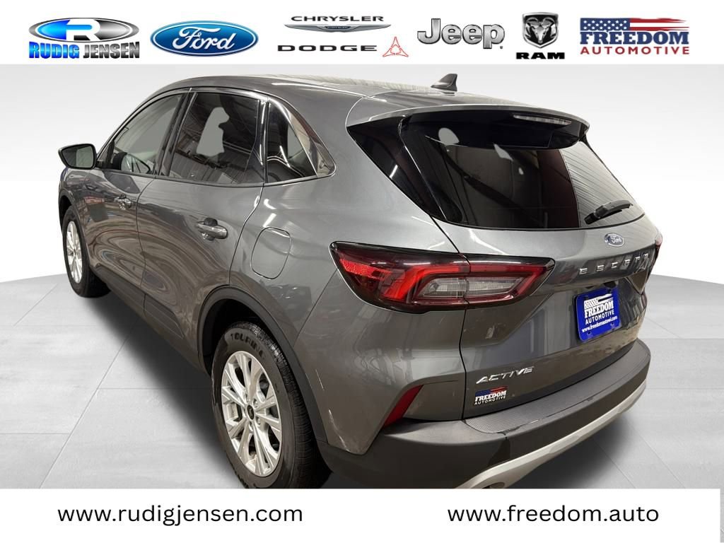 Used 2024 Ford Escape Active w/ Cold Weather Package image 5