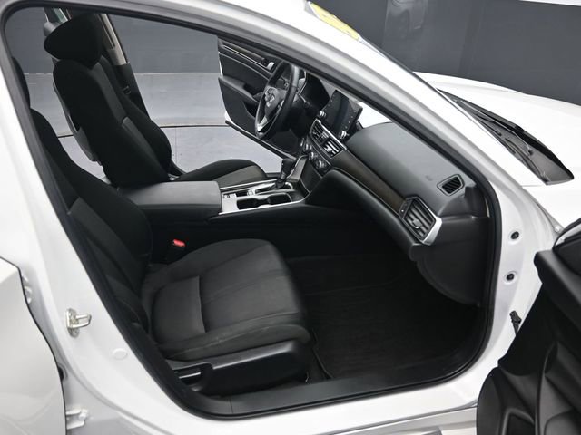 Used 2019 Honda Accord EX image 33