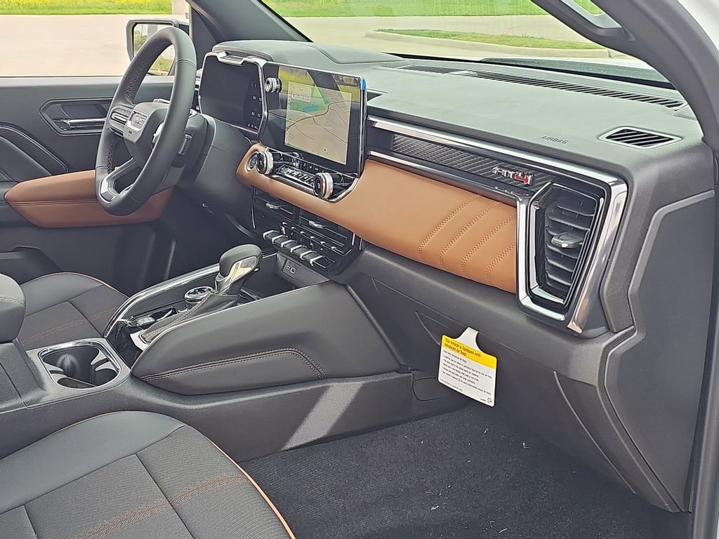 New 2025 GMC Canyon AT4 w/ Nightfall Edition image 36