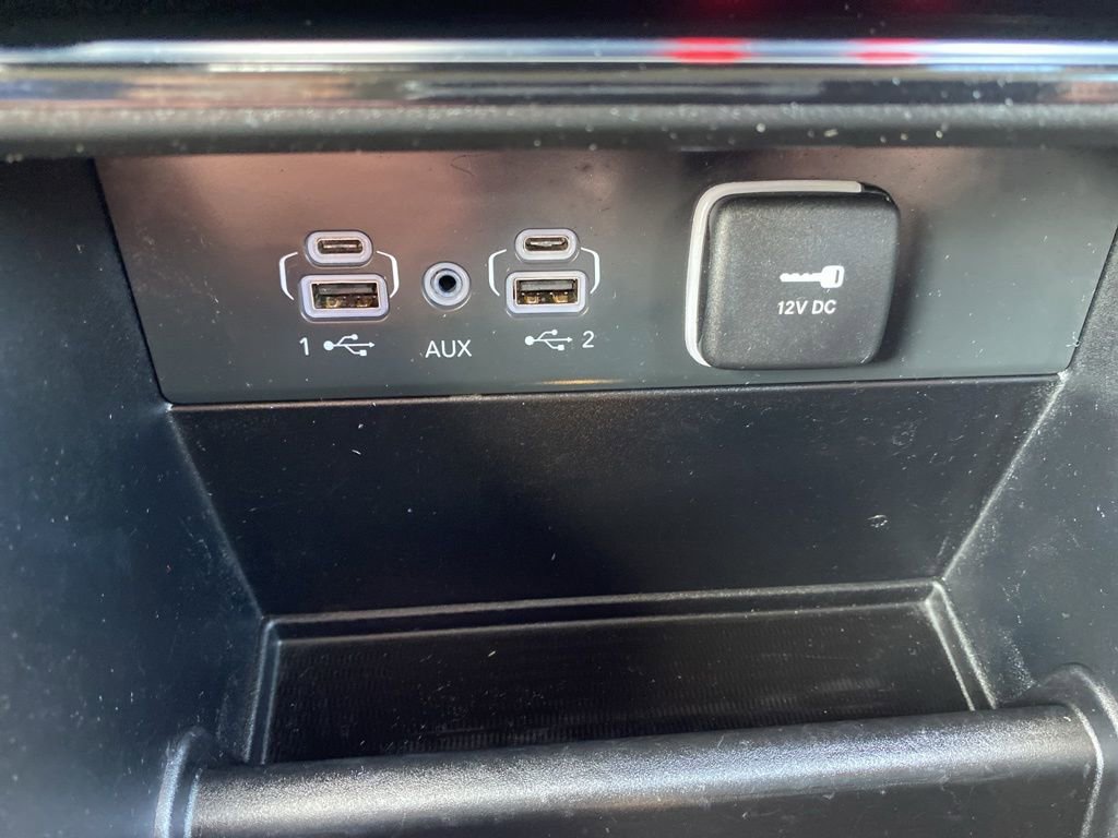 Used 2023 Jeep Grand Cherokee L Limited image 37