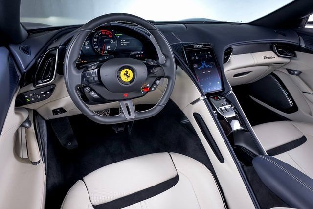 Certified 2025 Ferrari Roma Spider image 28