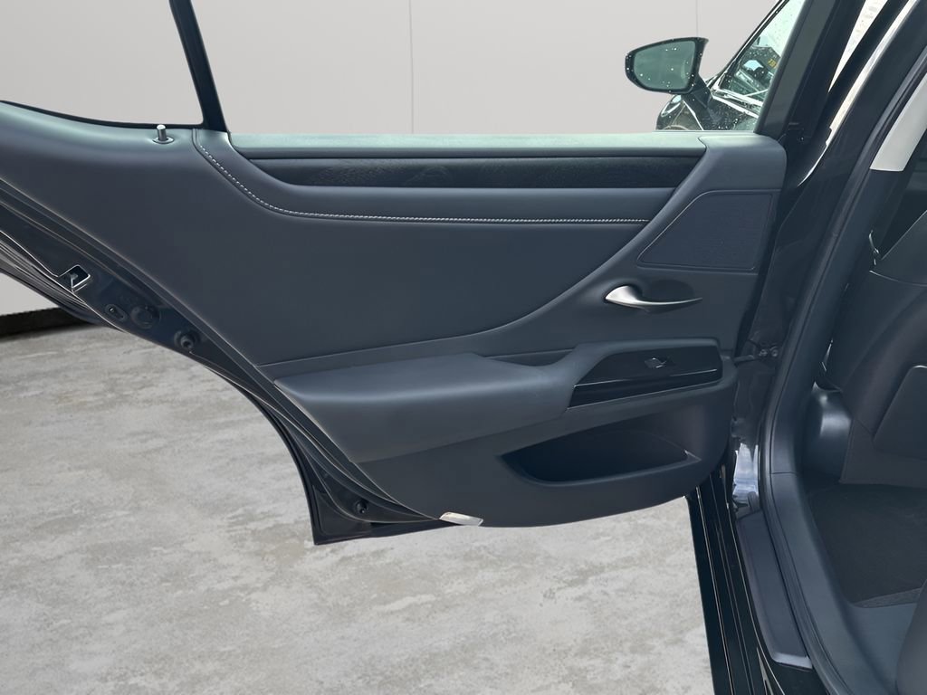 Used 2024 Lexus ES 350 w/ Premium Package image 17