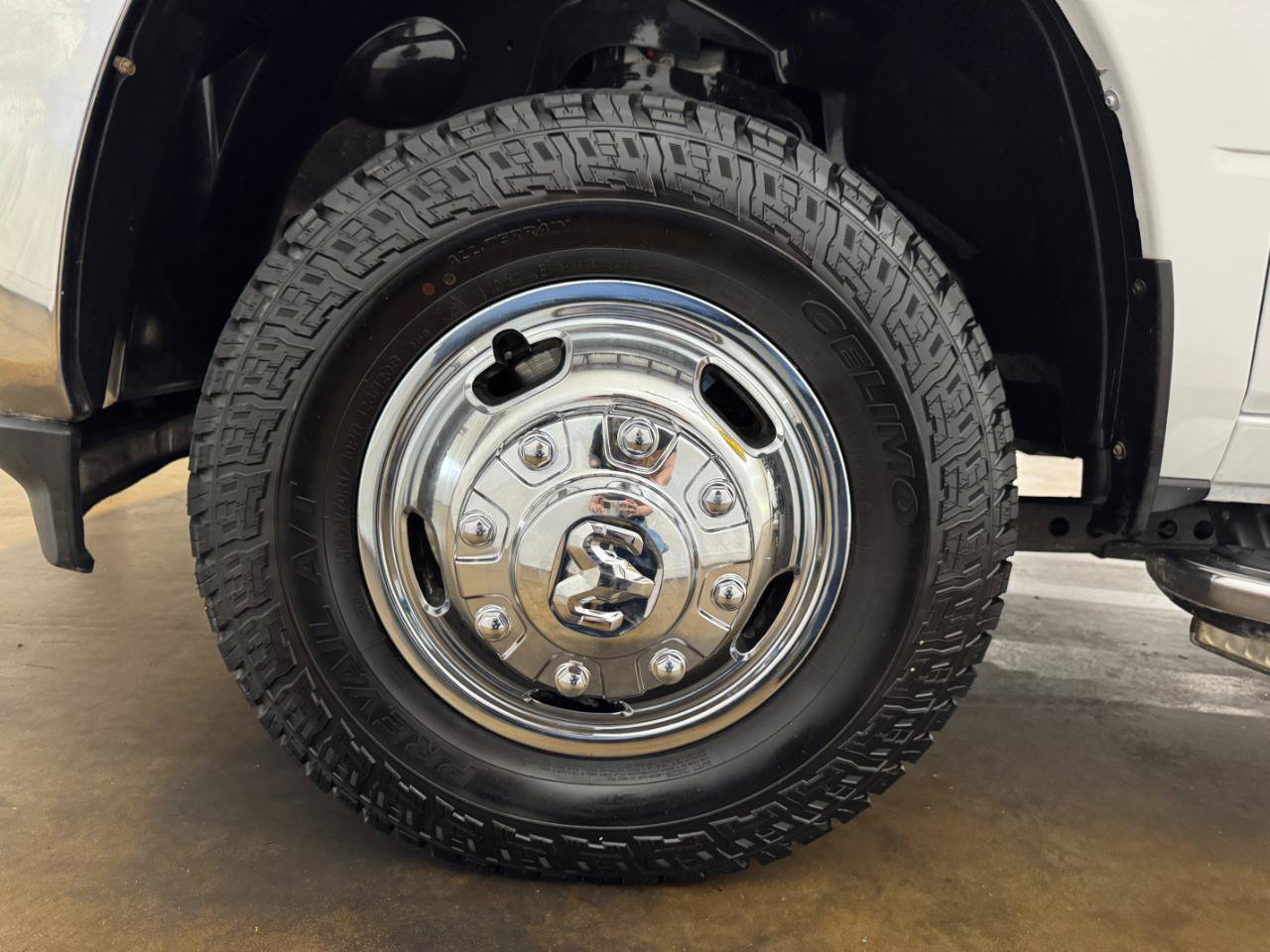 Used 2022 RAM 3500 Tradesman w/ Chrome Appearance Group AWD/4WD image 58