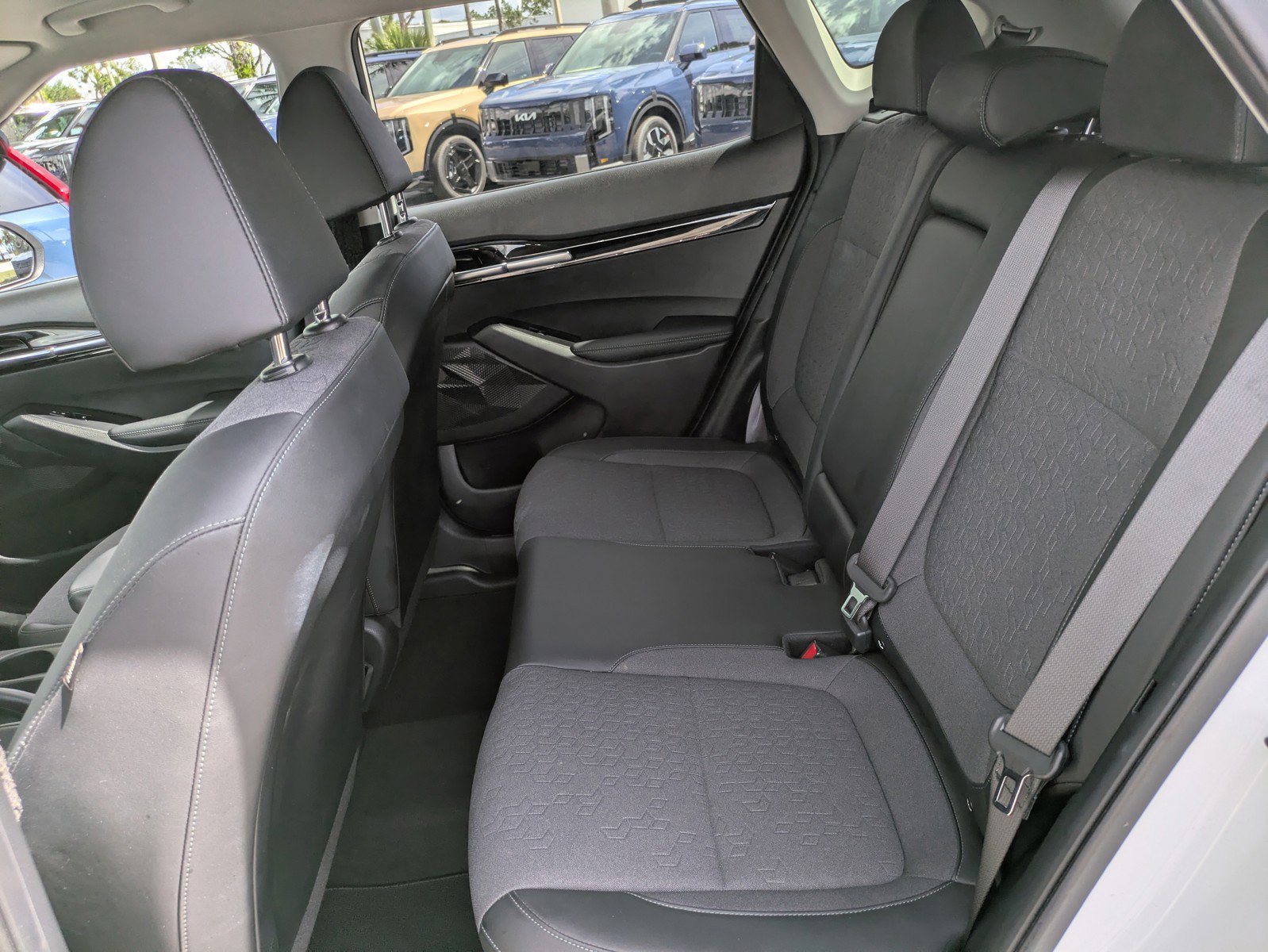 Certified 2024 Kia Seltos S image 11