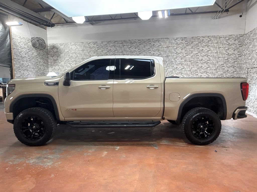 Used 2022 GMC Sierra 1500 AT4 w/ AT4 Preferred Package AWD/4WD image 4