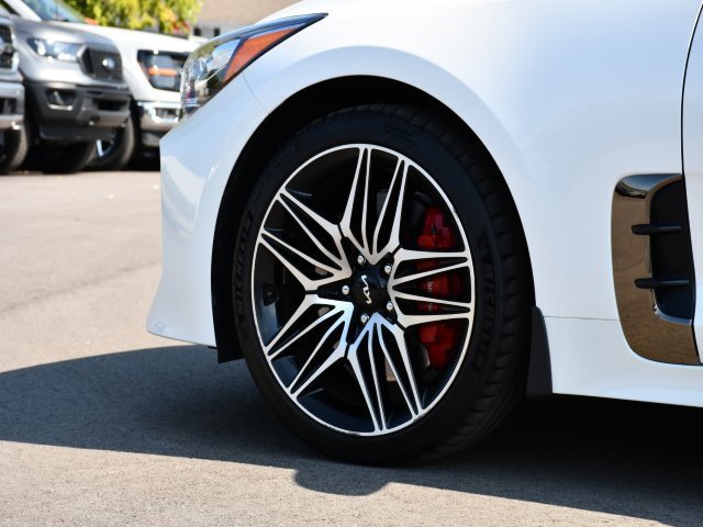 Used 2022 Kia Stinger GT2 image 12