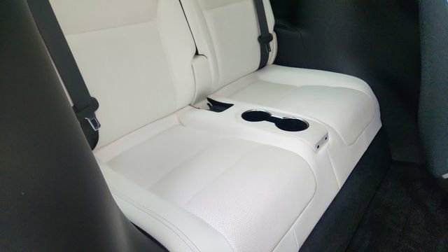 Used 2022 Tesla Model X Plaid image 30