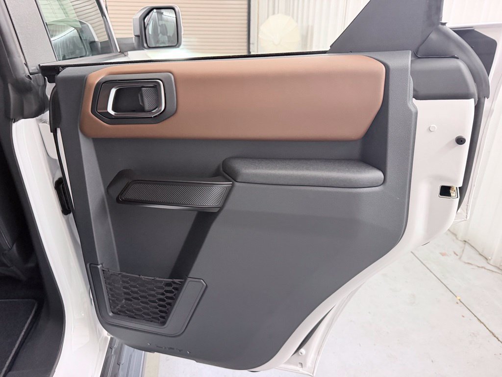 Used 2024 Ford Bronco Outer Banks AWD/4WD image 36