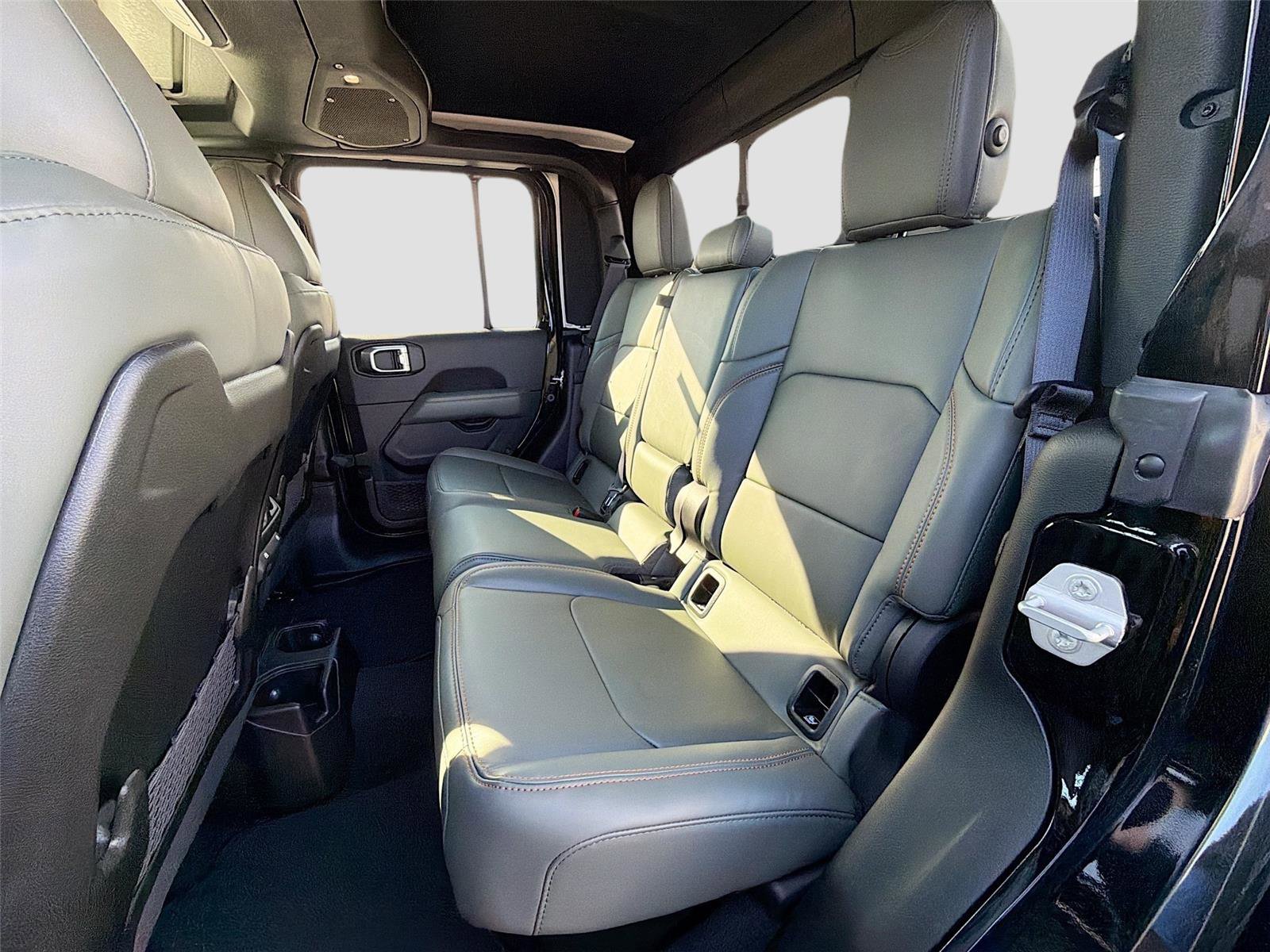 New 2026 Jeep Gladiator Mojave image 25