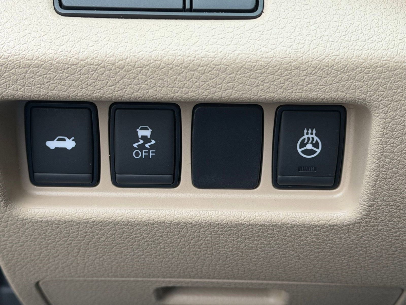 Used 2016 Nissan Altima 2.5 SL w/ Moonroof Package image 15