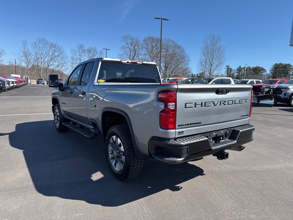 Used 2024 Chevrolet Silverado 2500 Custom w/ Custom Convenience Package image 6