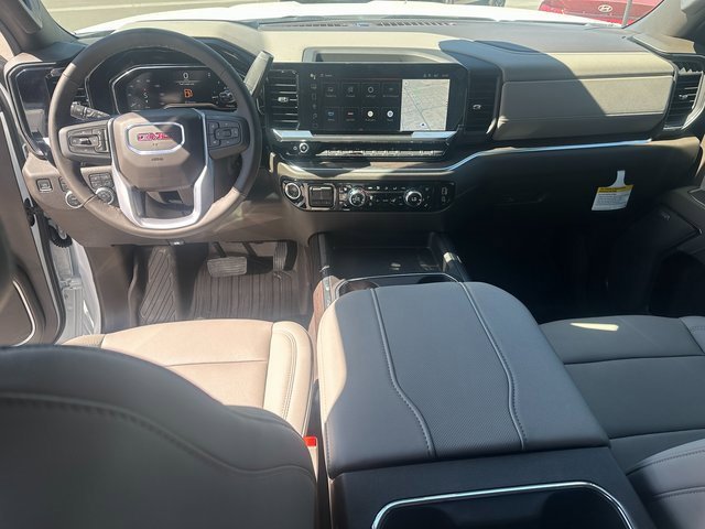 New 2025 GMC Sierra 3500 SLT w/ SLT Convenience Package image 29