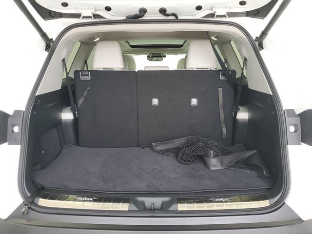 Used 2025 Toyota Grand Highlander FWD image 9