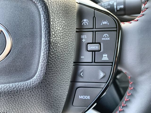 New 2025 Toyota Prius Plug-In Hybrid FWD image 29