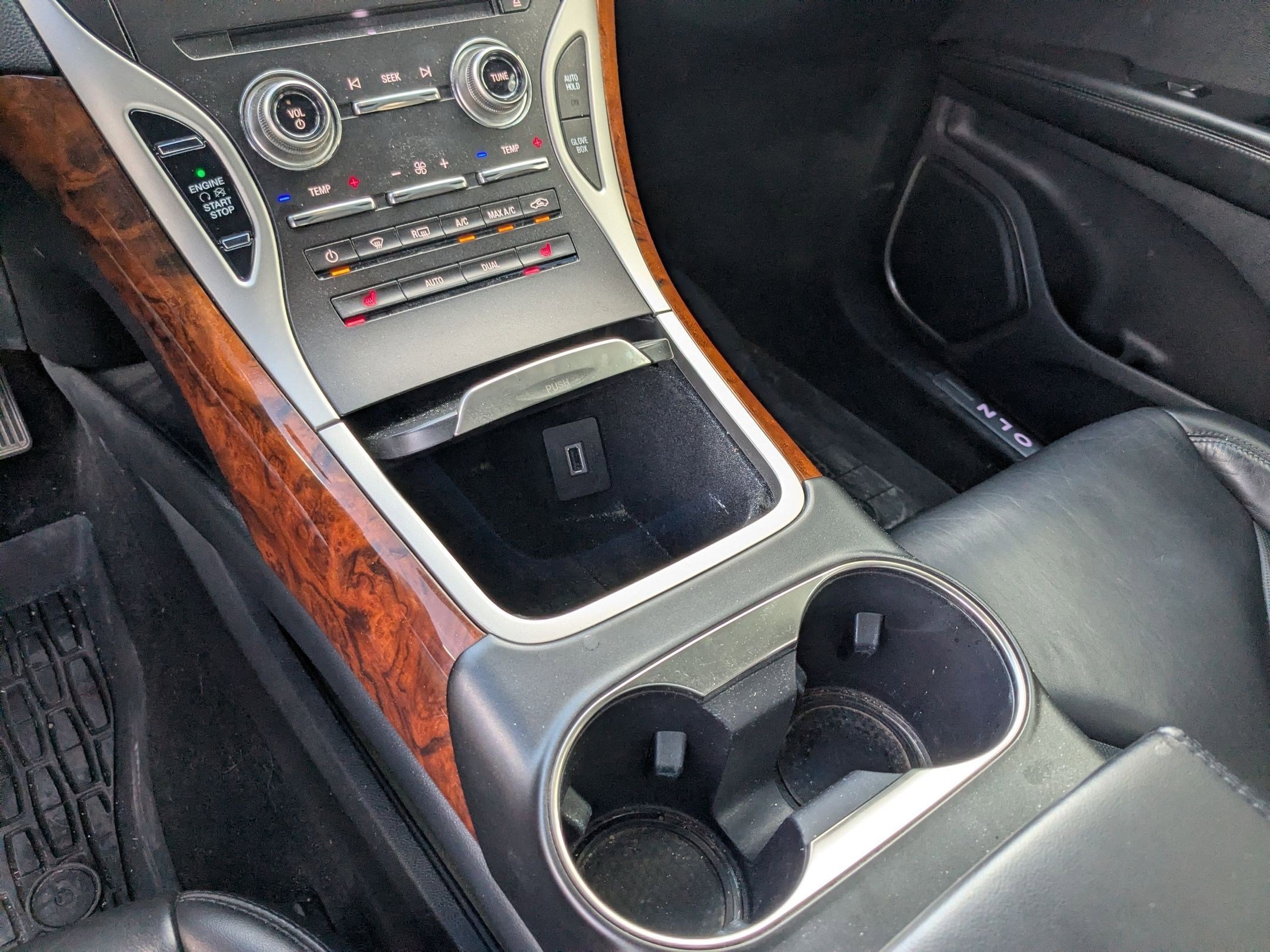 Used 2019 Lincoln Nautilus Select w/ Cargo Utility Package image 19