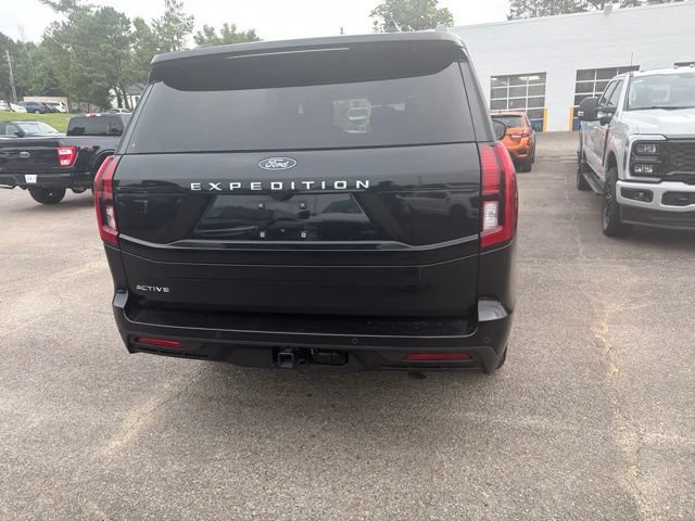Used 2025 Ford Expedition Active AWD/4WD image 27