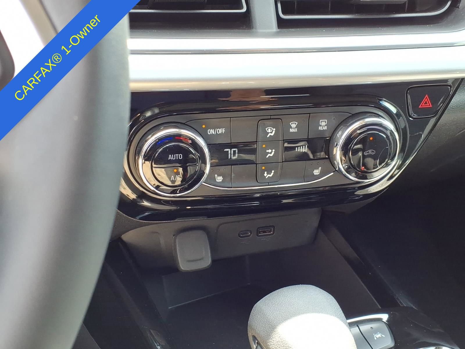 Used 2024 Chevrolet Trax LT w/ Driver Confidence Package FWD image 28
