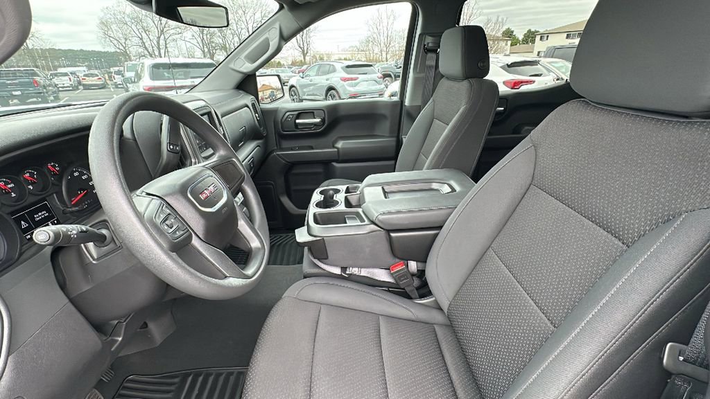 Certified 2025 GMC Sierra 1500 Pro w/ Pro Value Package image 9