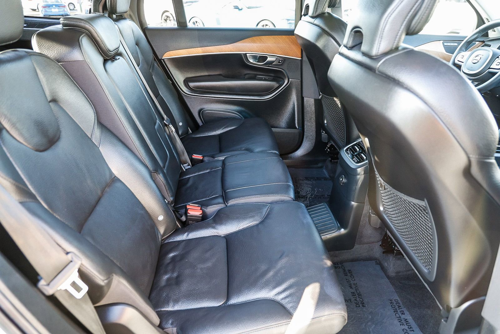 Used 2023 Volvo XC90 T8 Plus image 18