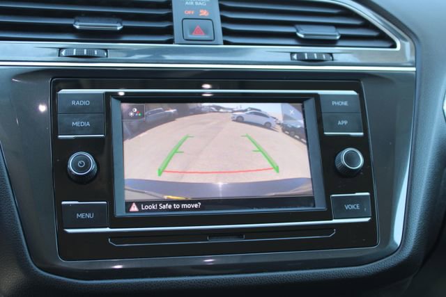 Used 2022 Volkswagen Tiguan S image 27