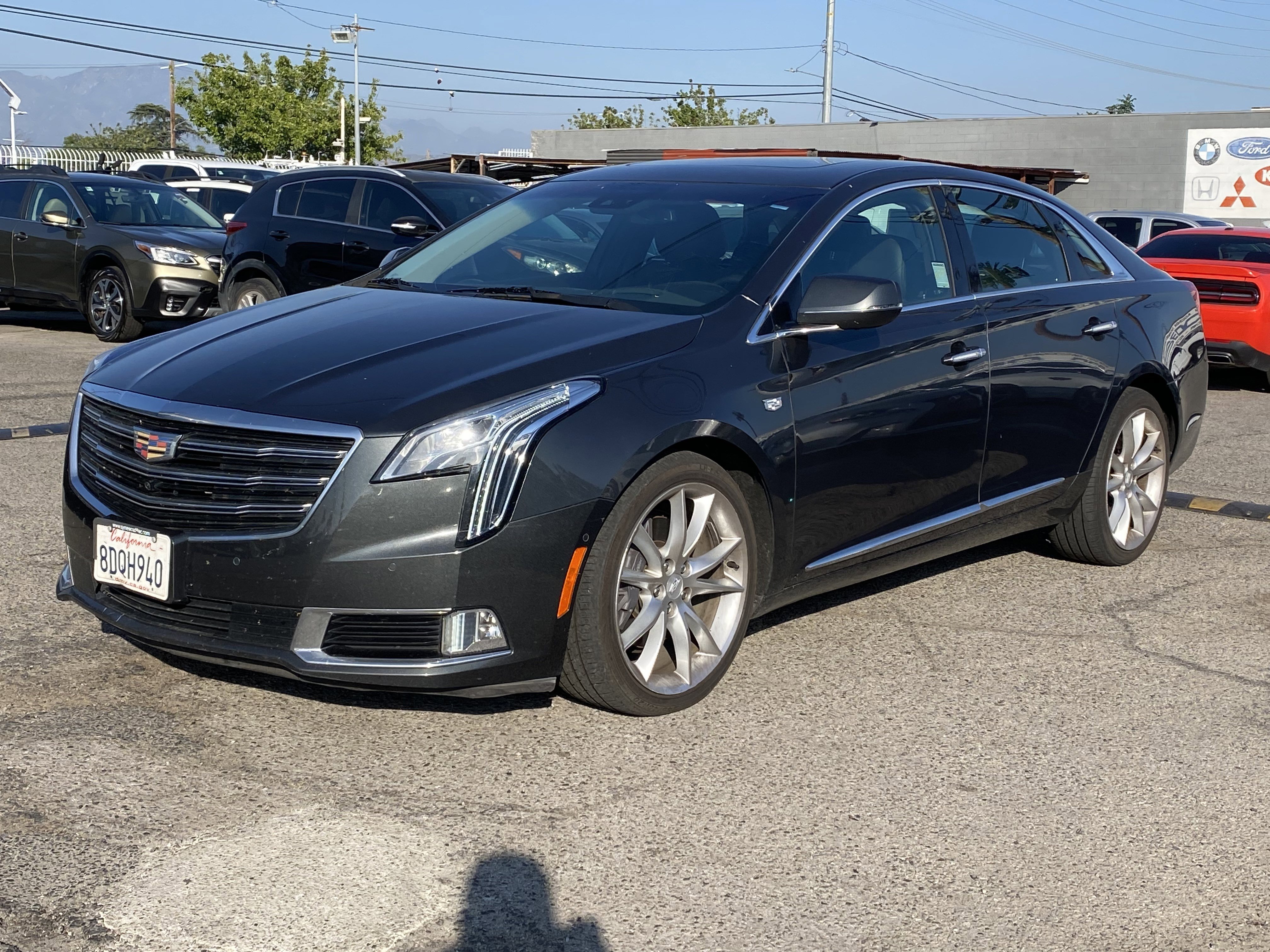 Used 2018 Cadillac XTS Premium Luxury FWD image 2