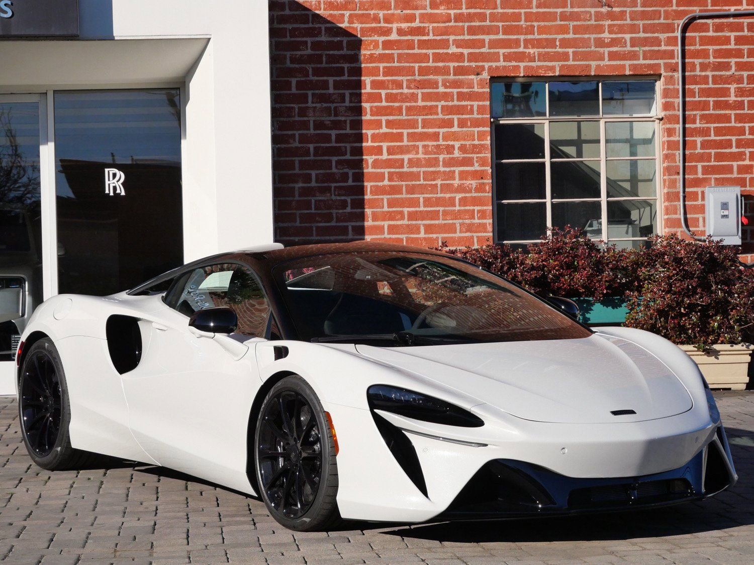 New 2026 McLaren Artura