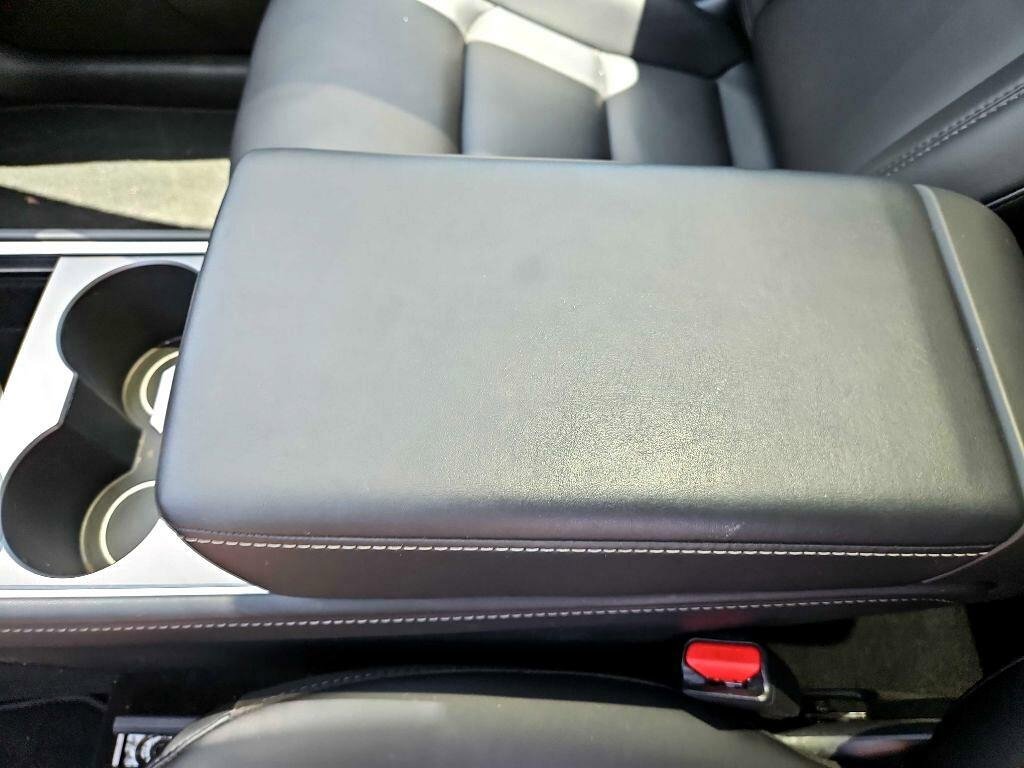 Used 2021 Tesla Model Y Performance image 13