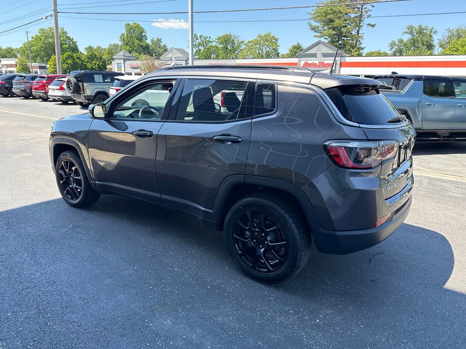 Used 2022 Jeep Compass Latitude AWD/4WD image 6