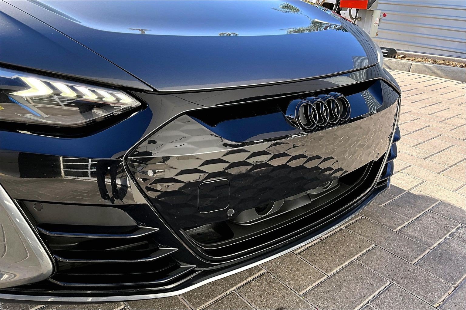 Used 2022 Audi e-tron GT Premium Plus w/ Performance Package AWD/4WD image 29