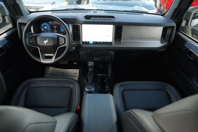 Used 2025 Ford Bronco Outer Banks w/ Sasquatch Package image 20